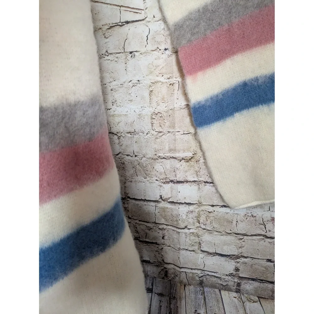 Vintage Rammagerdin Icelandic Brushed Wool Scarf Cream Pink Blue Striped